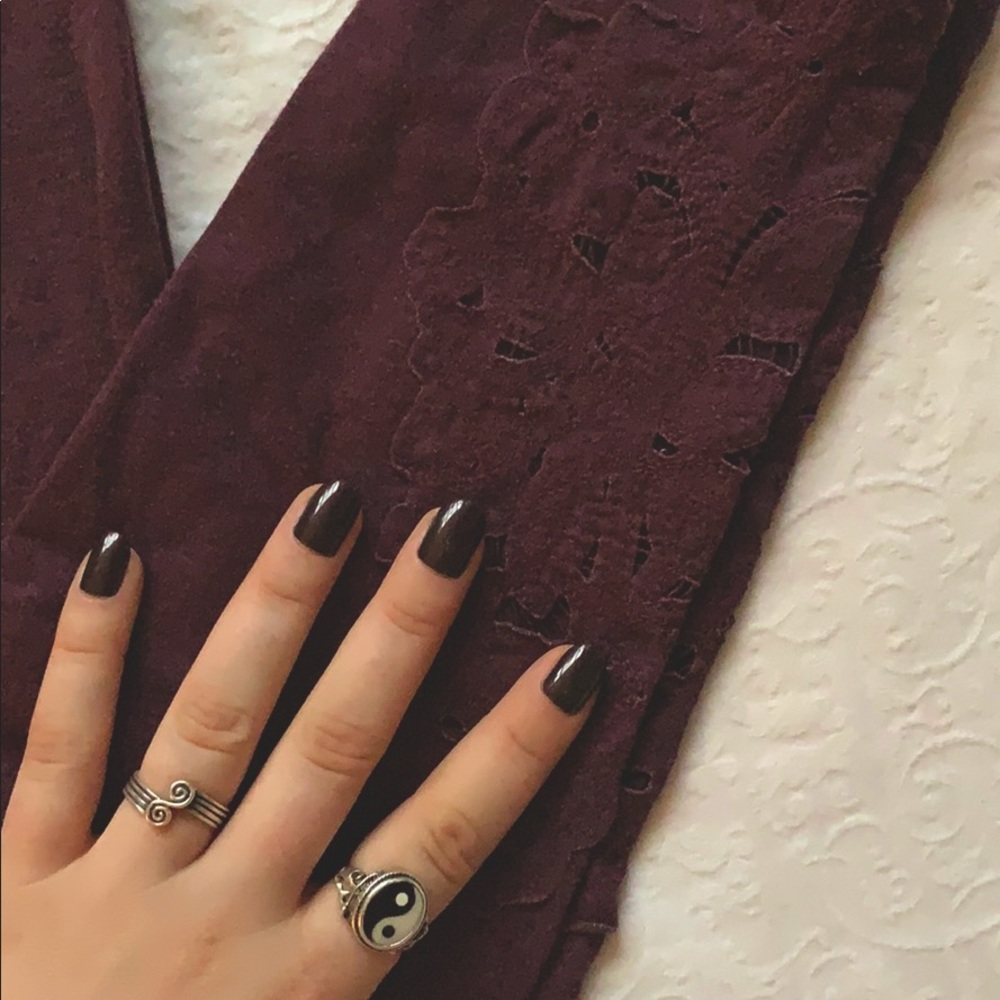 aerie leggings with floral ankle embellishments